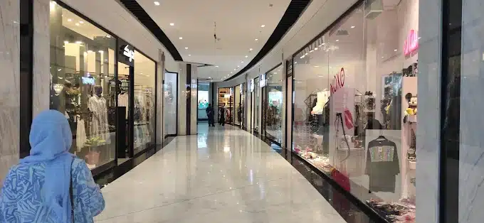 نیایش مال تهران