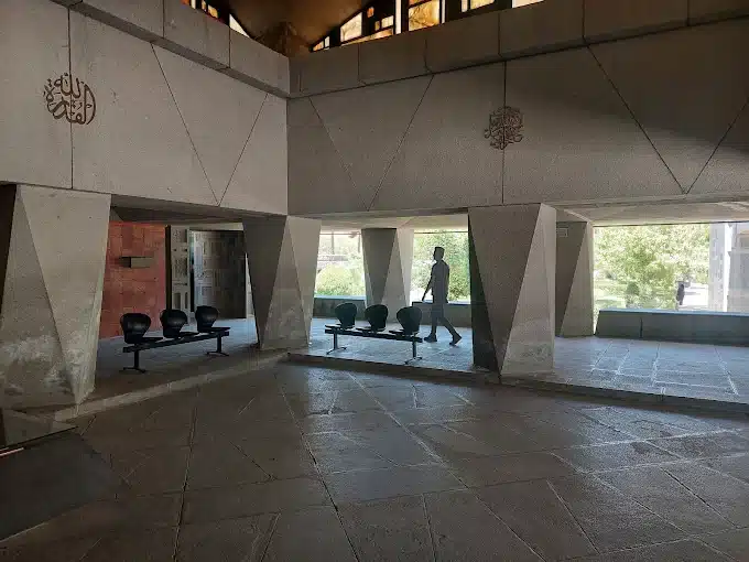 آرامگاه نادرشاه مشهد