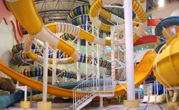 پارک آبی ایرانیان مشهد