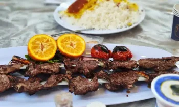 رستوران ارم شاندیز
