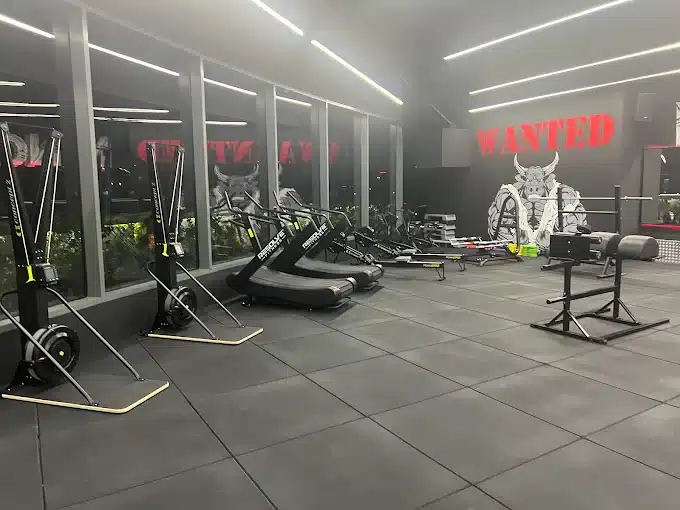 باشگاه بدنسازی میکامال کیش