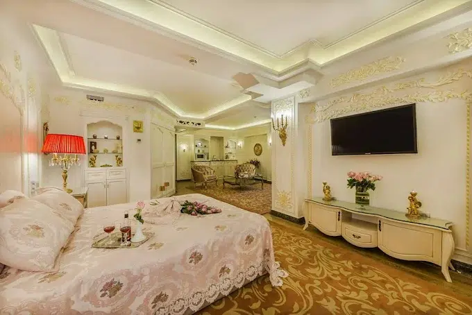 اتاق هتل قصر طلایی