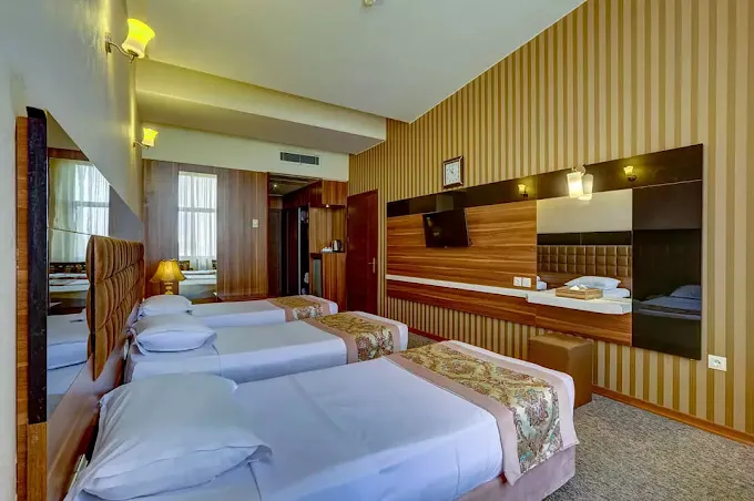 اتاق هتل سی نور