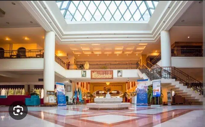 لابی هتل هما2