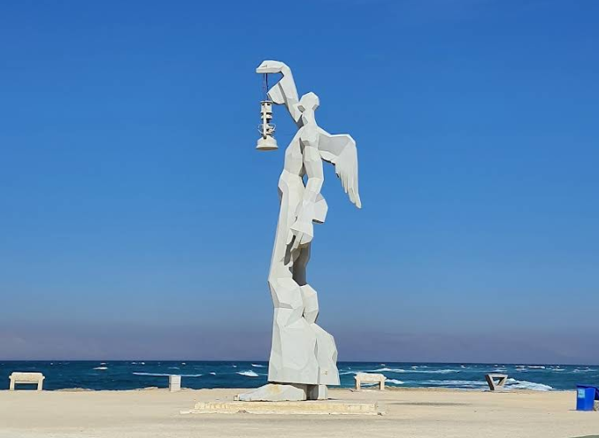 مجسمه ساحل کلبه هور