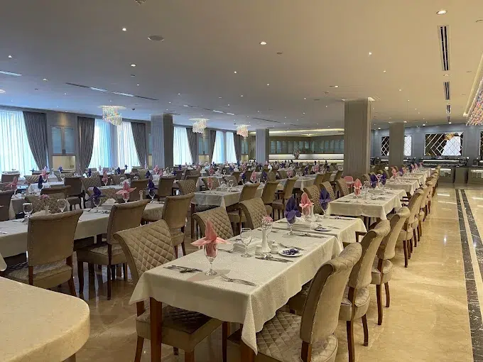 رستوران هتل اترک مشهد