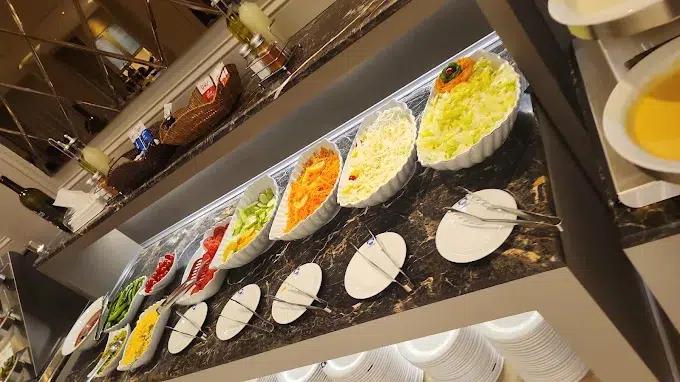 رستوران هتل اترک مشهد