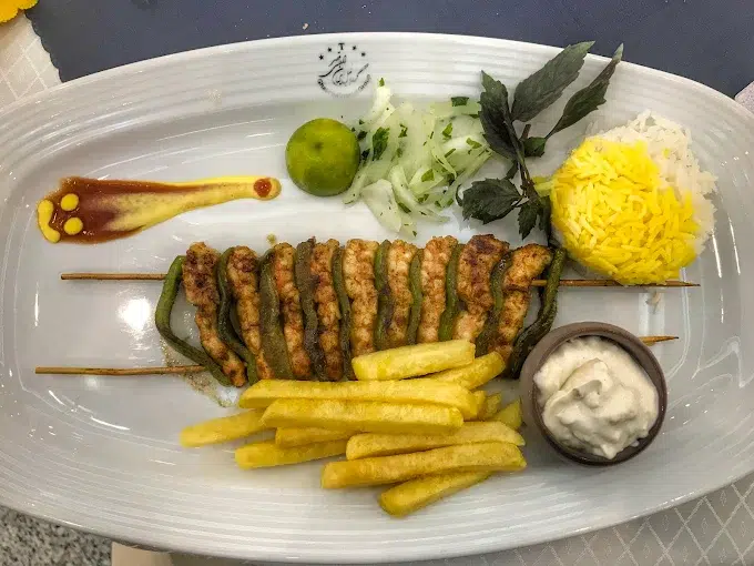 رستوران هتل قصر مشهد