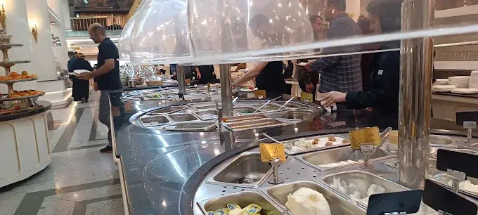 رستوران هتل قصر مشهد